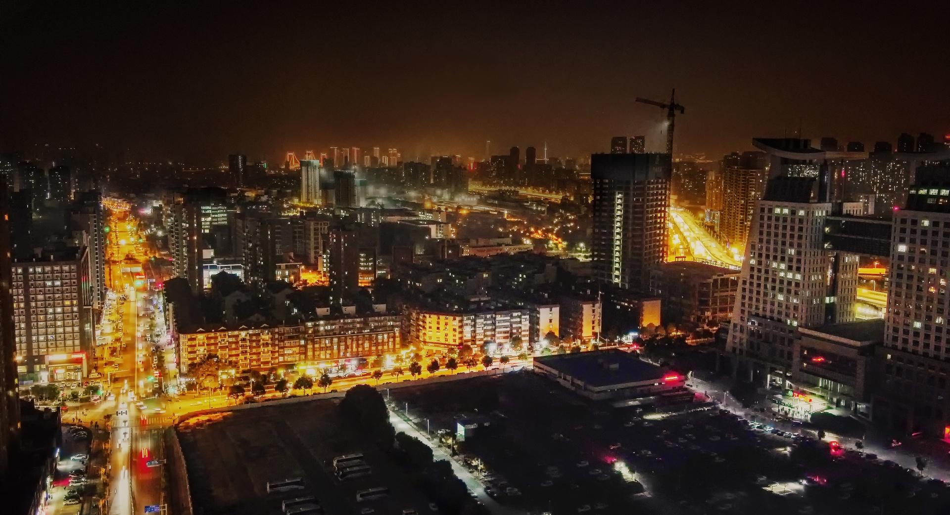 Night_at_Wuhan_China_20201213.jpg